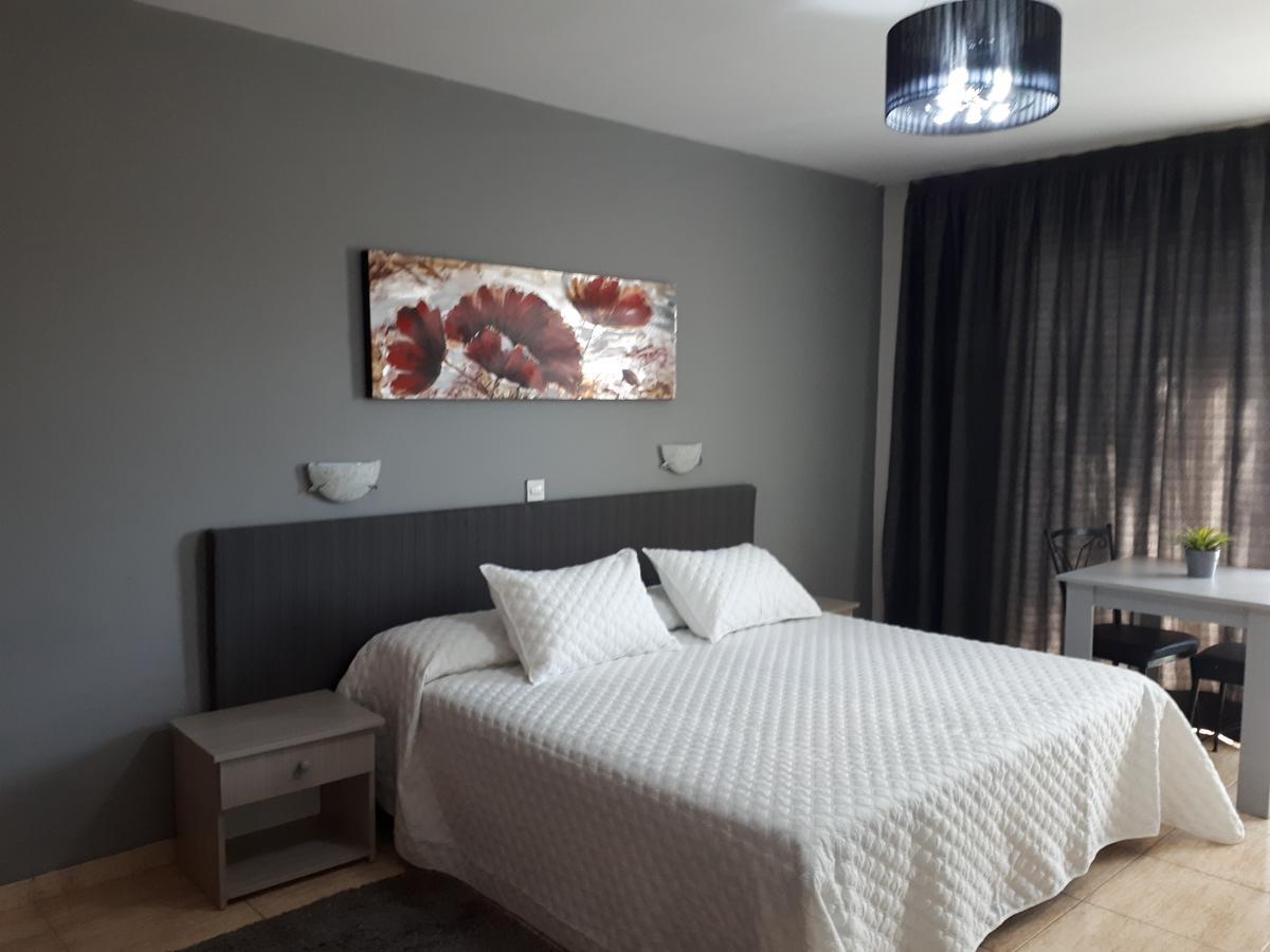 Irene'S Apartments Лимасол Екстериор снимка