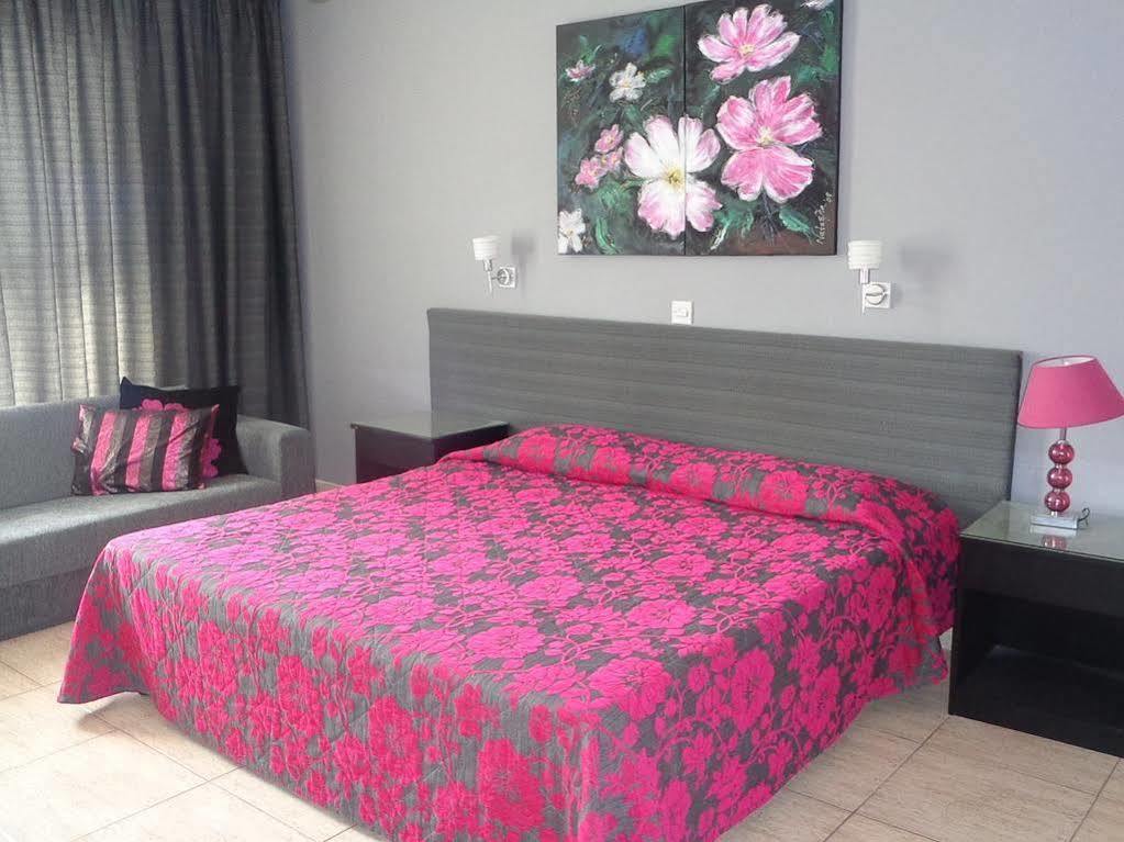 Irene'S Apartments Лимасол Екстериор снимка