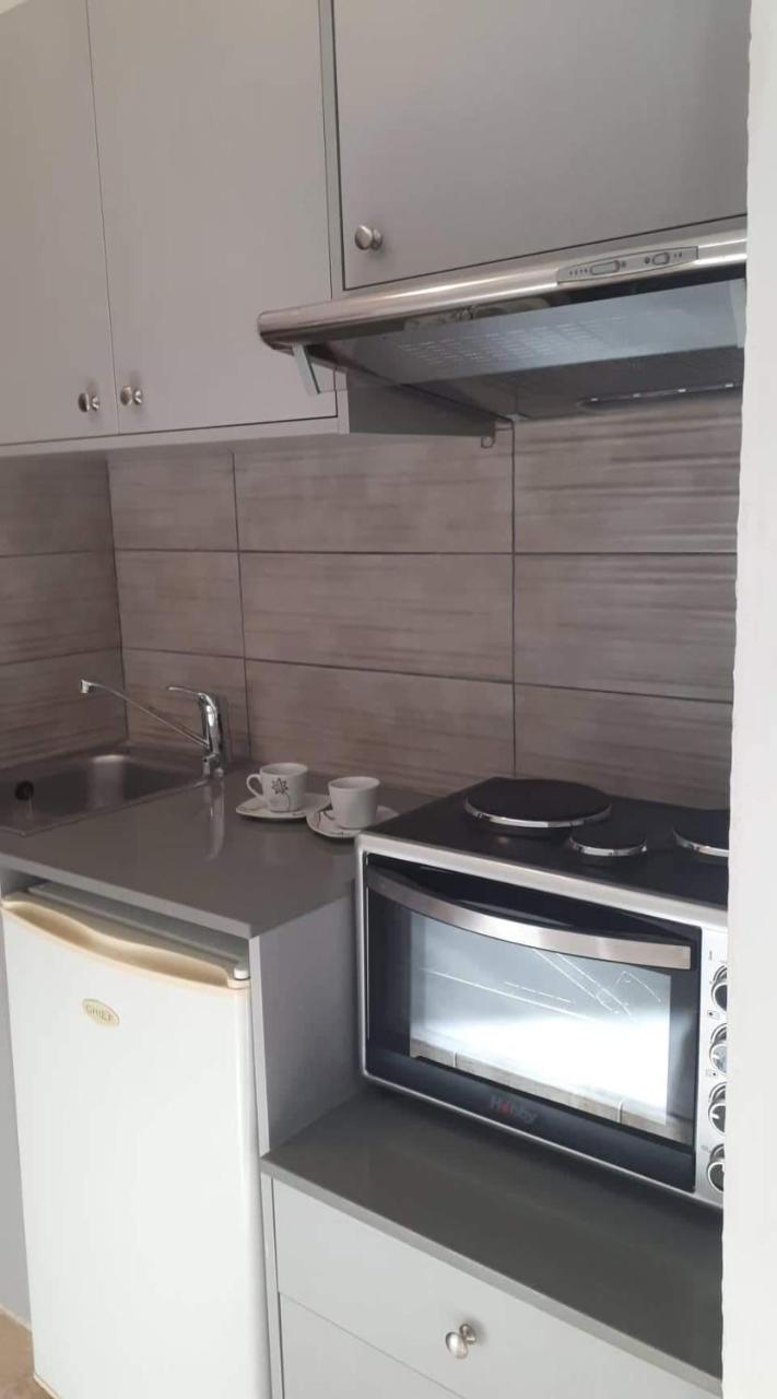 Irene'S Apartments Лимасол Екстериор снимка