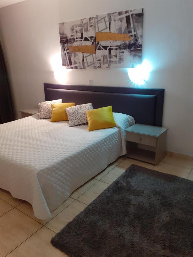 Irene'S Apartments Лимасол Екстериор снимка