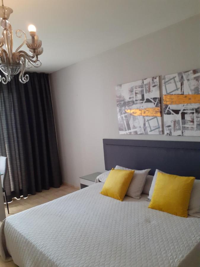 Irene'S Apartments Лимасол Стая снимка