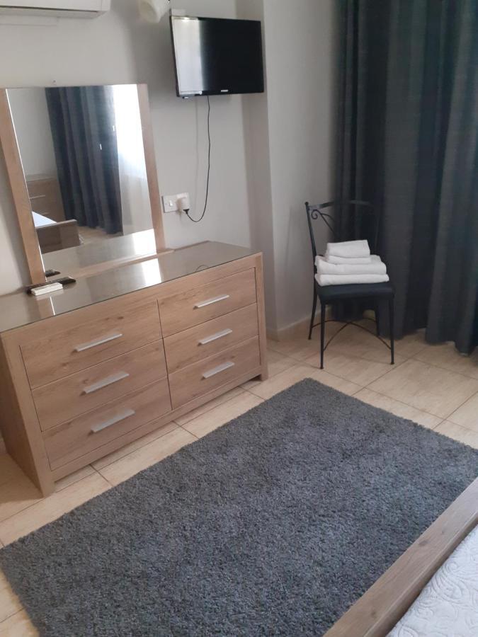 Irene'S Apartments Лимасол Екстериор снимка